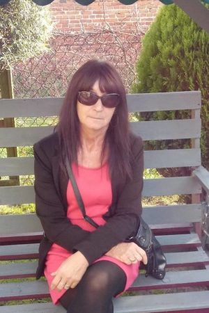 Si tu aimes les courbes Claire - rencontre-Cougar-La Roche-sur-Yon